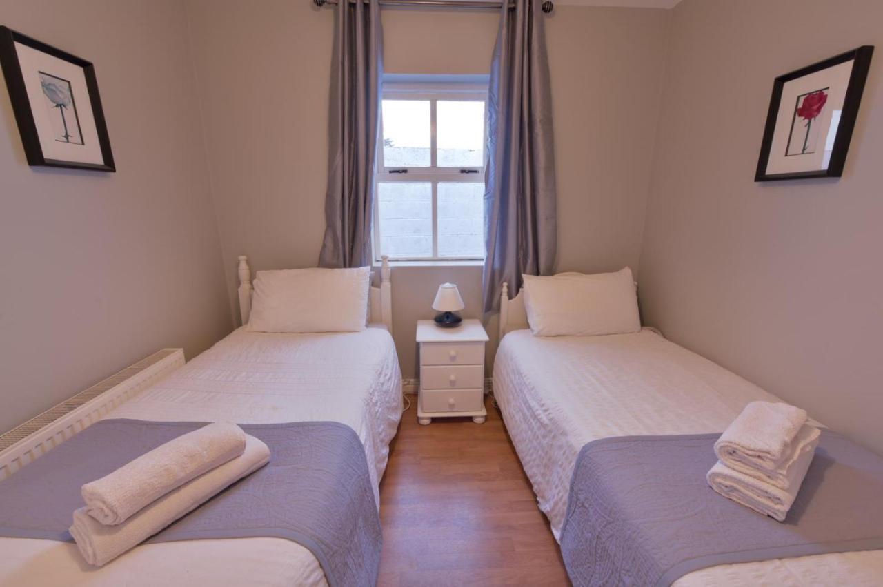 Ocean Breeze Apartment Lahinch Kültér fotó