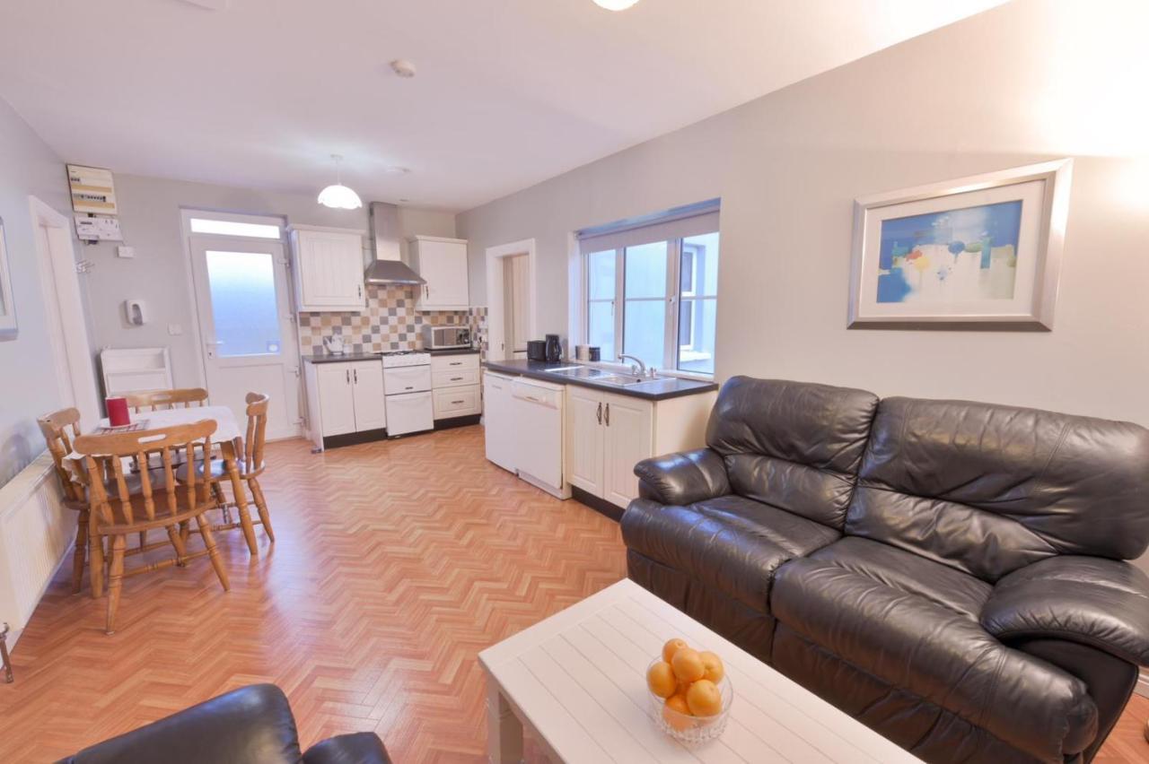 Ocean Breeze Apartment Lahinch Kültér fotó